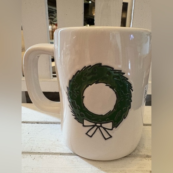 Rae Dunn Merry Christmas Cream Mug - Picture 3 of 4